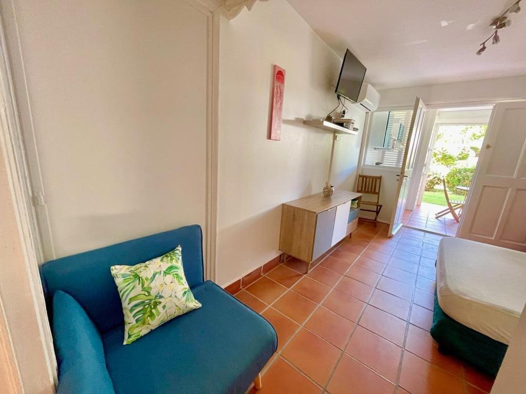 Studio Hibiscus Anse Des Rochers Saint Francois Exterior photo
